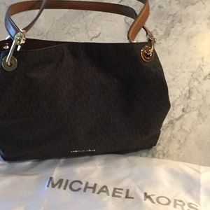 Michael Kors Signature Raven Large Tote brown/gold